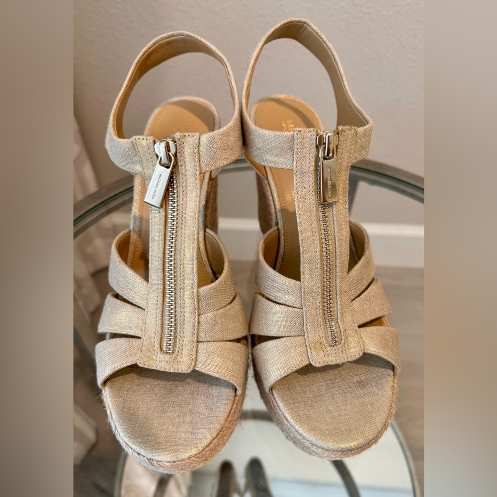 Michael Kors Berkeley wedge Espadrilles, worn ONCE! Size 9.5